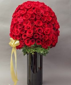 101 roses vase bouquet