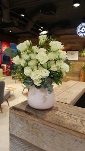 weekly reception flower arrangement for office